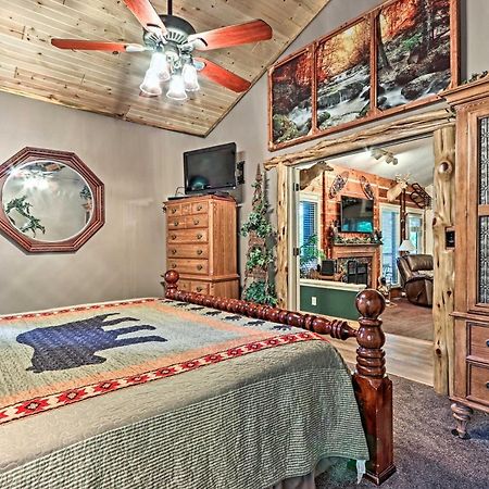 Eclectic Cabin With Hot Tub 1 Mi To Ober แกตลิงเบิร์ก ภายนอก รูปภาพ