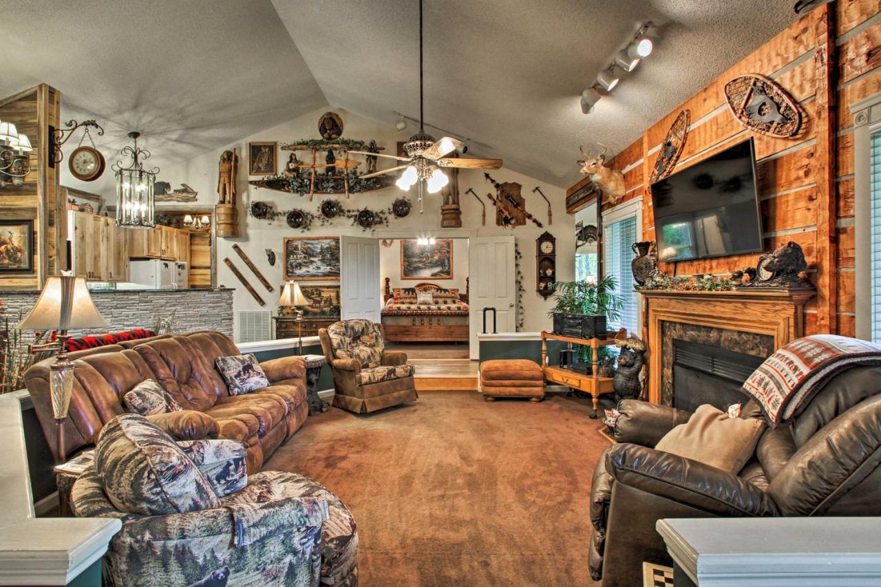Eclectic Cabin With Hot Tub 1 Mi To Ober แกตลิงเบิร์ก ภายนอก รูปภาพ
