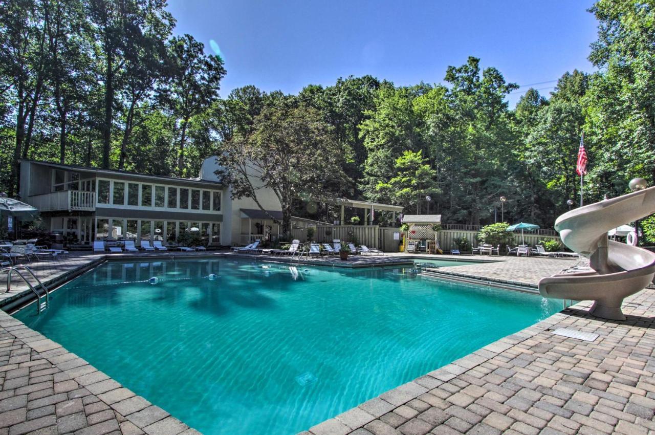 Eclectic Cabin With Hot Tub 1 Mi To Ober แกตลิงเบิร์ก ภายนอก รูปภาพ